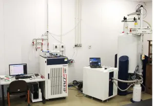 核磁気共鳴装置 600MHz クライオプローブ